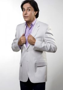 Tom Cavalcante – Levante e Rir