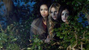 Pretty Little Liars 1×22