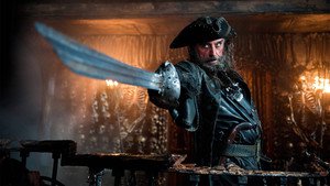 Piratas das Caraíbas – Por Estranhas Marés