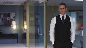 Suits 4×8