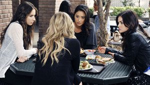 Pretty Little Liars 2×11