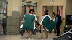 Orange Is the New Black 2×12