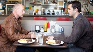 Looper: Assassinos do Futuro