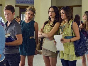 Pretty Little Liars 3×1