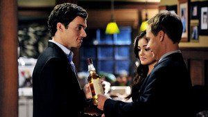 Pretty Little Liars 2×7